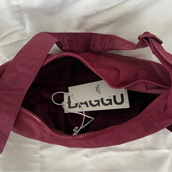 Baggu Oxblood Medium Crescent - Picture 3 of 3
